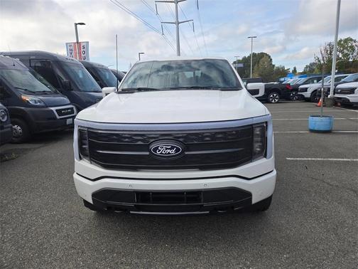 2025 Ford F-150 Lightning Platinum