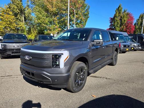 2025 Ford F-150 Lightning Flash