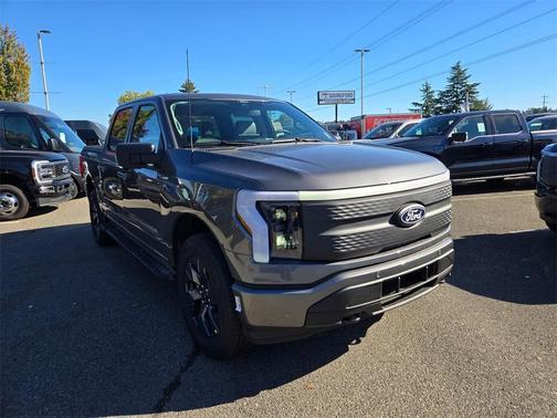 2025 Ford F-150 Lightning Flash