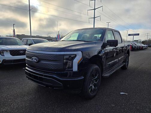 2025 Ford F-150 Lightning Flash