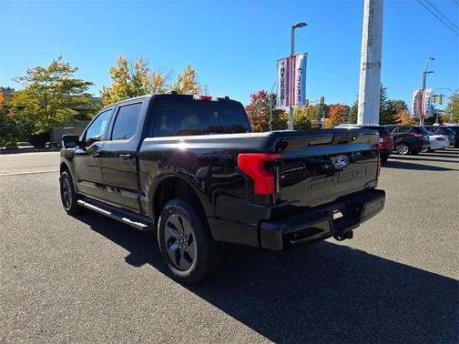 2025 Ford F-150 Lightning Flash