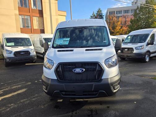 2026 Ford Transit-250 148 WB Medium Roof Cargo