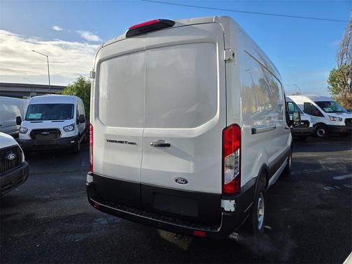2026 Ford Transit-250 148 WB Medium Roof Cargo