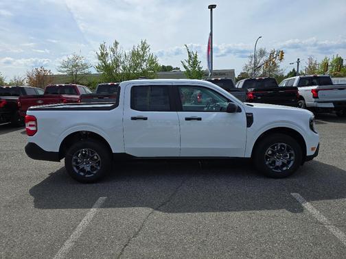 Oxford White 2026 Ford Maverick XLT