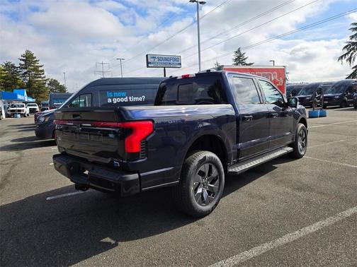 2025 Ford F-150 Lightning LARIAT