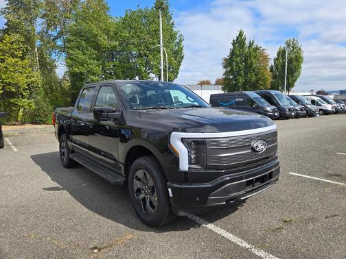 2025 Ford F-150 Lightning LARIAT