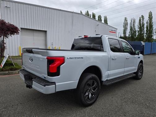 2025 Ford F-150 Lightning Flash