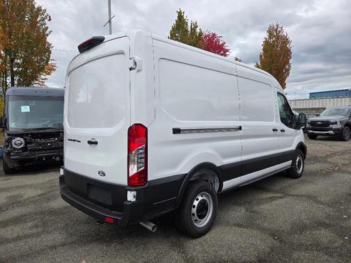 2026 Ford Transit-250 148 WB Medium Roof Cargo