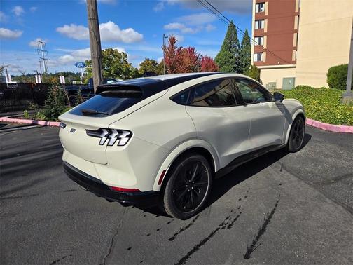 2025 Ford Mustang Mach-E GT