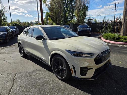 2025 Ford Mustang Mach-E GT