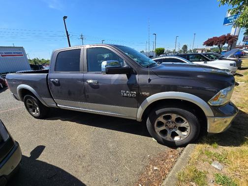 Granite Crystal Clearcoat Metallic 2014 RAM 1500 Laramie