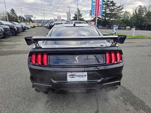 2021 Ford Shelby GT500 Base