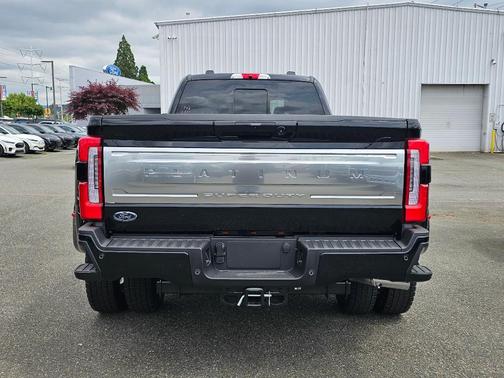 Agate Black 2026 Ford F-450 Platinum