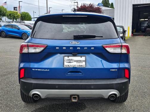 2022 Ford Escape Titanium Hybrid