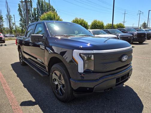 2025 Ford F-150 Lightning Flash