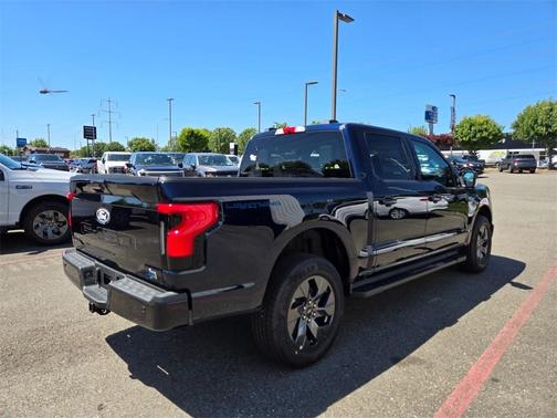 2025 Ford F-150 Lightning Flash