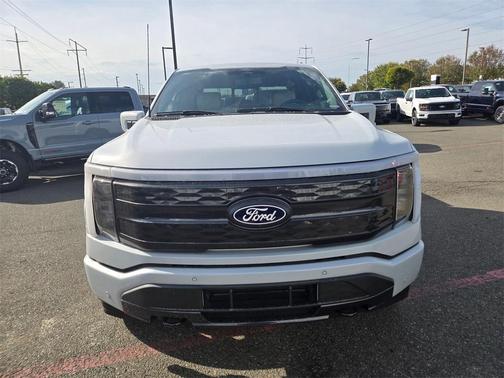 2025 Ford F-150 Lightning Platinum