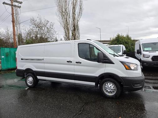 Oxford White 2026 Ford Transit-250