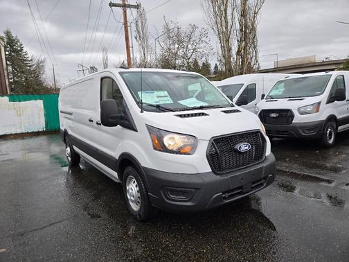 Oxford White 2026 Ford Transit-250