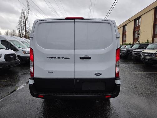 Oxford White 2026 Ford Transit-250