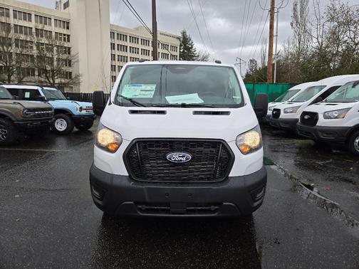 Oxford White 2026 Ford Transit-250