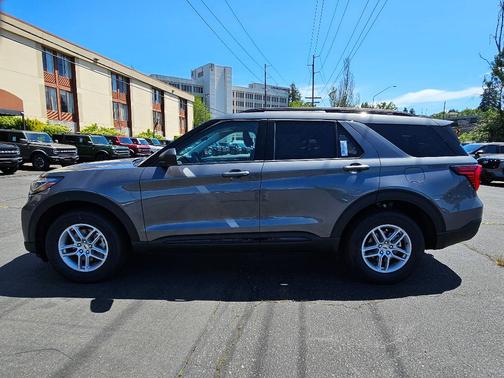 Carbonized Gray Metallic 2026 Ford Explorer Active