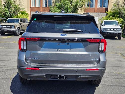 Carbonized Gray Metallic 2026 Ford Explorer Active