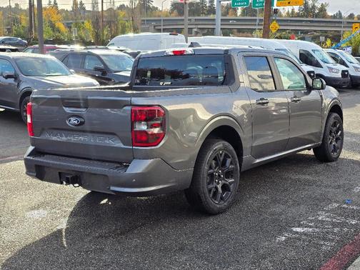 Carbonized Gray Metallic 2026 Ford Maverick Lobo Standard