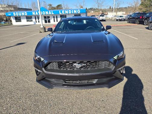 2022 Ford Mustang EcoBoost