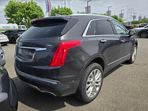 2017 Cadillac XT5 Platinum