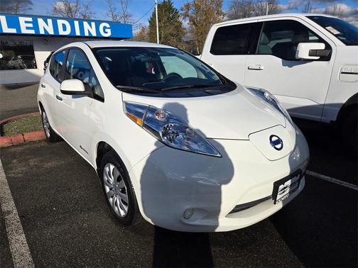 2016 Nissan Leaf S