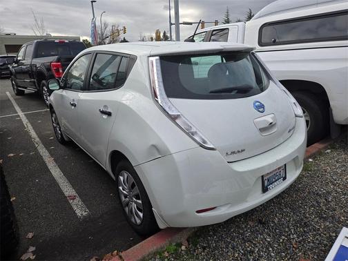 2016 Nissan Leaf S