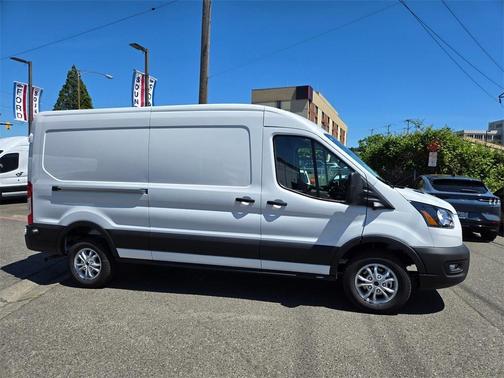 2025 Ford Transit-250 148 WB Medium Roof Cargo