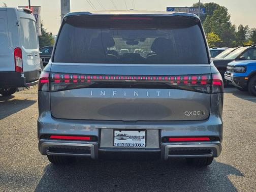 Dynamic Metal 2025 INFINITI QX80 SENSORY