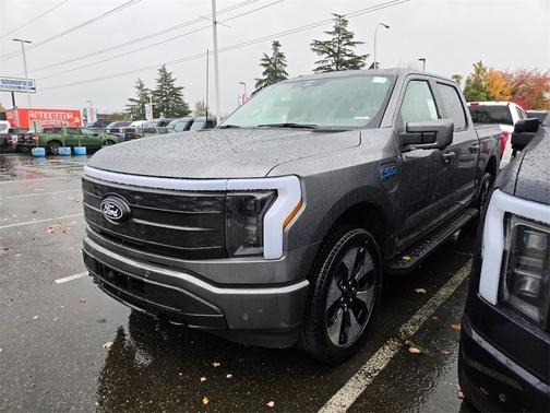 2025 Ford F-150 Lightning Platinum