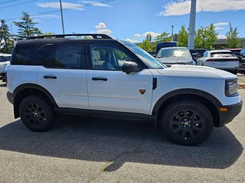 Oxford White 2026 Ford Bronco Sport Badlands