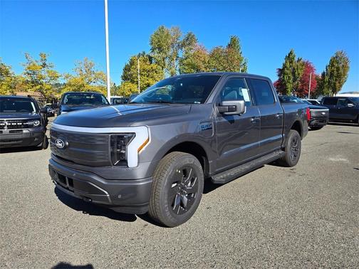 2025 Ford F-150 Lightning LARIAT