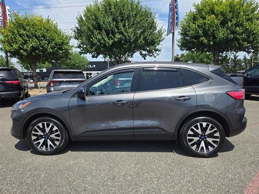 2020 Ford Escape SE Sport Hybrid
