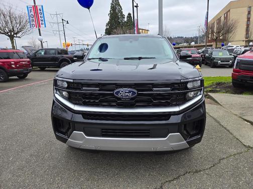 Agate Black Metallic 2026 Ford Expedition Max Platinum