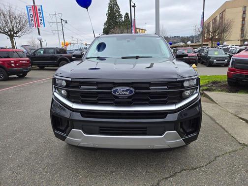 Agate Black Metallic 2026 Ford Expedition Max Platinum