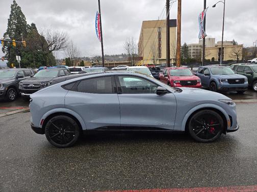 2025 Ford Mustang Mach-E GT