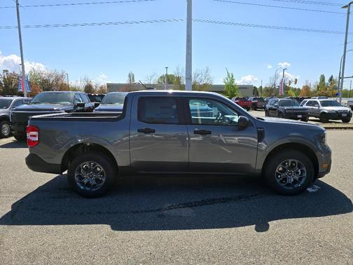 Carbonized Gray Metallic 2026 Ford Maverick XLT