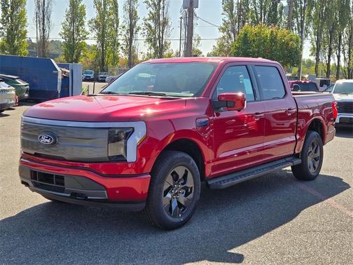 2025 Ford F-150 Lightning LARIAT