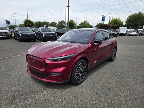 2025 Ford Mustang Mach-E Premium