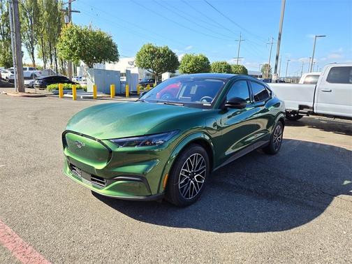 2025 Ford Mustang Mach-E Premium