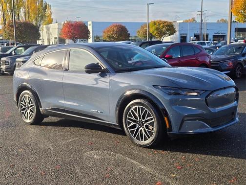 2024 Ford Mustang Mach-E Premium