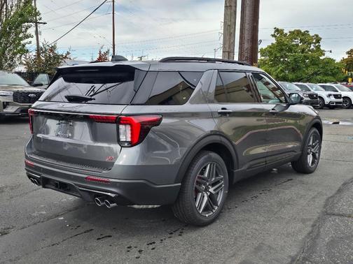 Carbonized Gray Metallic 2026 Ford Explorer ST
