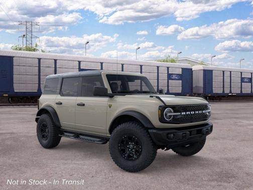 Desert Sand 2026 Ford Bronco Badlands