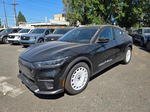 2025 Ford Mustang Mach-E GT