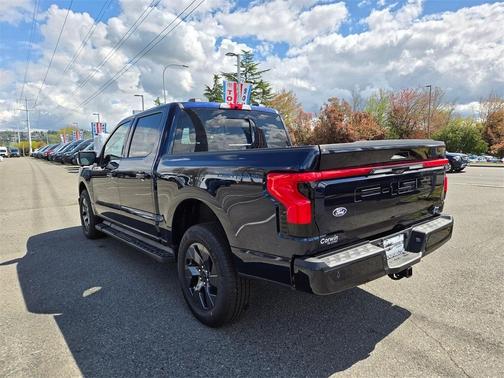 2025 Ford F-150 Lightning LARIAT